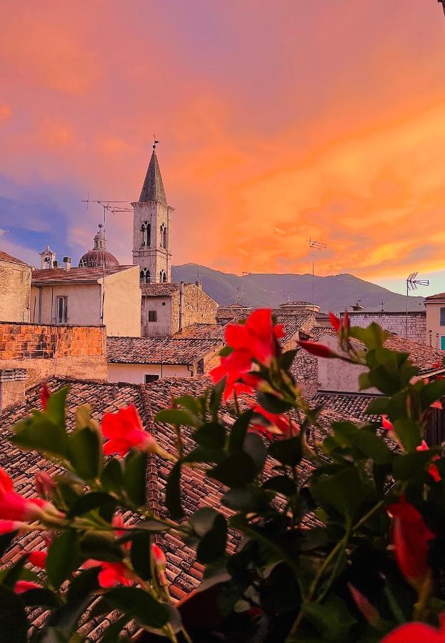 Regina D'Aragona Casa Vacanze Sulmona Luaran gambar