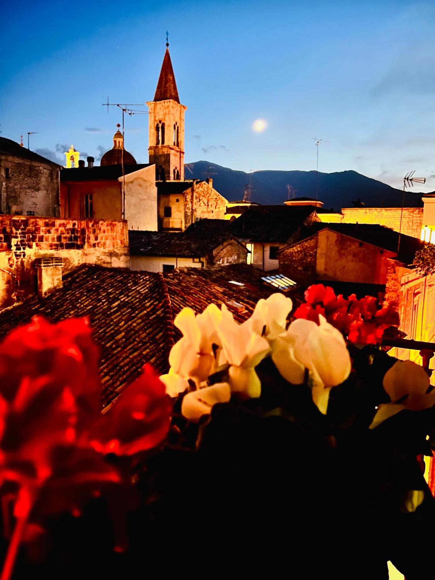 Regina D'Aragona Casa Vacanze Sulmona Luaran gambar